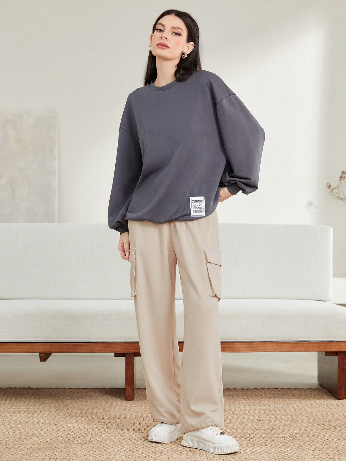 Mulvari Flap Pocket Side Drawstring Waist Cargo Sweatpants