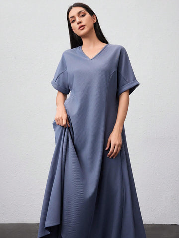 Ladies' Solid Color Batwing Sleeve Dress
