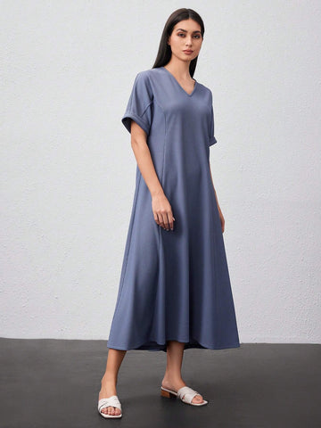 Ladies' Solid Color Batwing Sleeve Dress