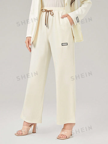 Mulvari Letter Patched Drawstring Waist Sweatpants