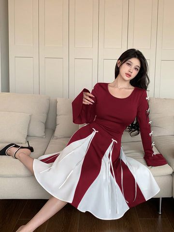 Women's Autumn Round Neck Bow Decor Flare Sleeve Color-Block Elegant Mini Dress