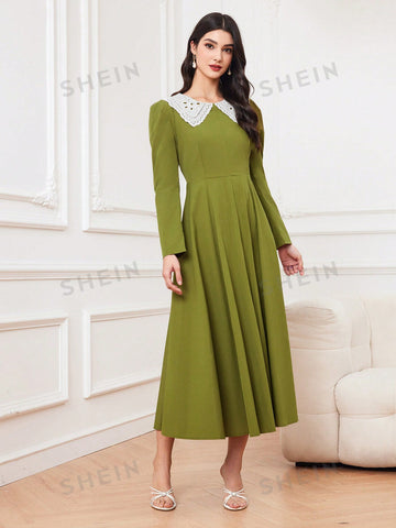 Women's Color Block Collar, Puff Sleeves, And Gathered Waist Dress
