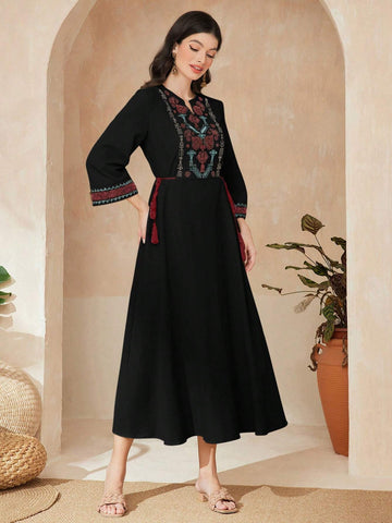 Women's Floral Printed Notched V-Neck Dress With Waist Panel And Tassel Hem