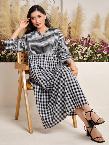 Women's Gingham Dress With Notched V-Neck And Doll Collar