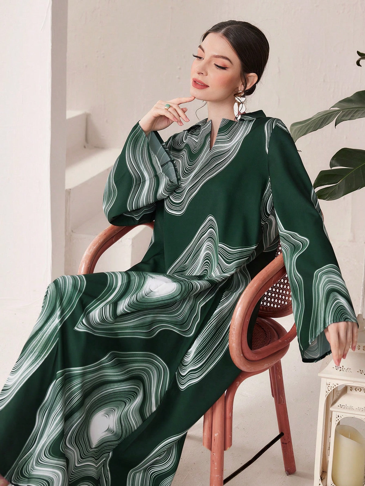 Women's Notched Neckline Flared Sleeve Dress