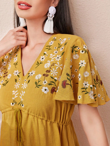 Women's V-Neck Flare Sleeve Floral Embroidery Dress