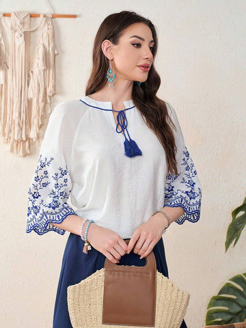 Mulvari Women's Vintage Style Printed Simple Daily Shirt