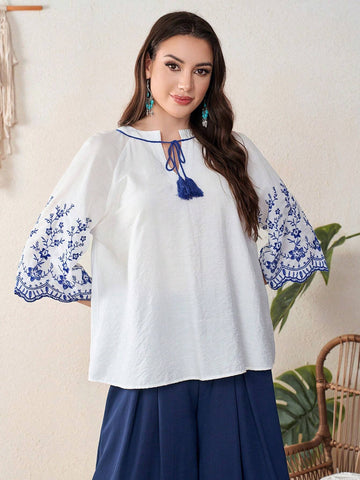 Mulvari Women's Vintage Style Printed Simple Daily Shirt