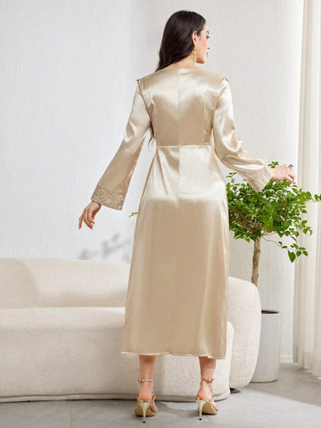Women's Fashionable Solid Color Long Sleeve Dress