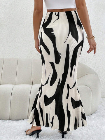 PETITE Allover Print Mermaid Hem Skirt