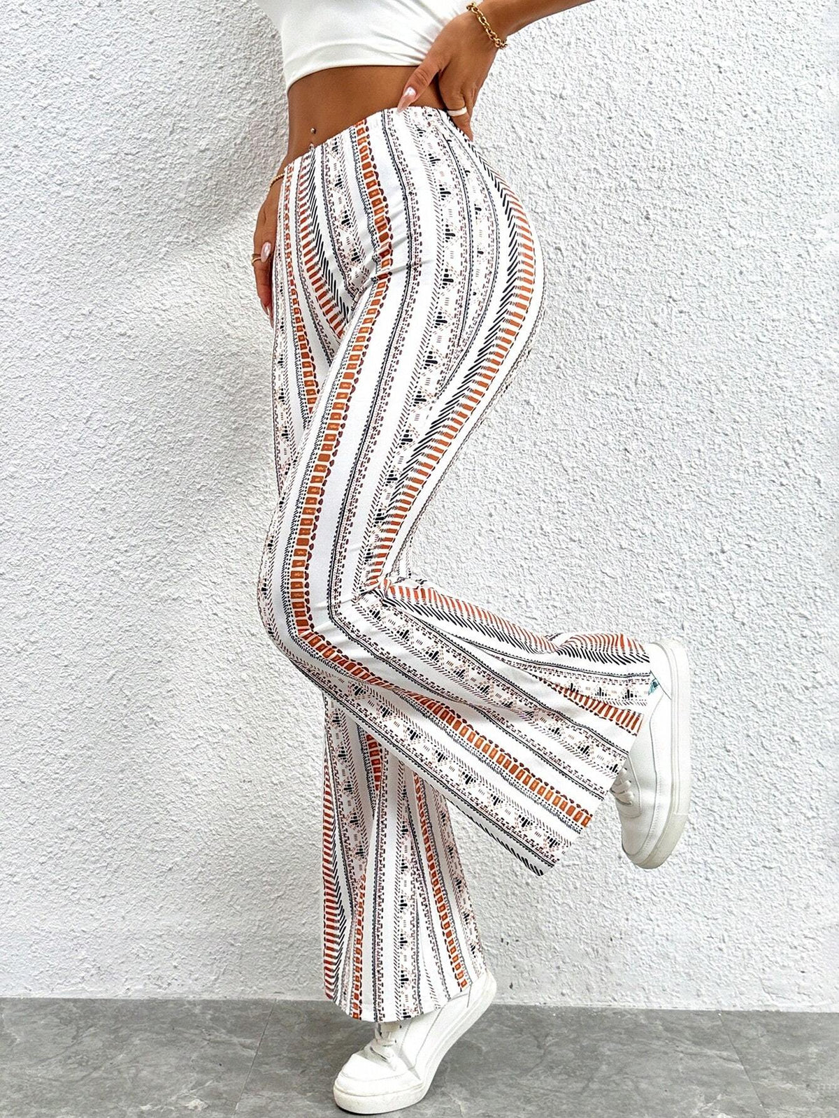 PETITE Geometric Printed Bell Bottoms