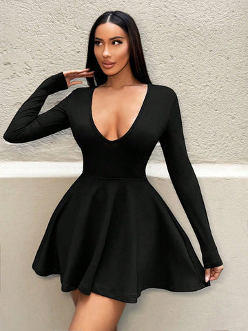 Petite Deep V-Neck Solid Color Long Sleeve Cinched Waist Fitted Dress For Women
