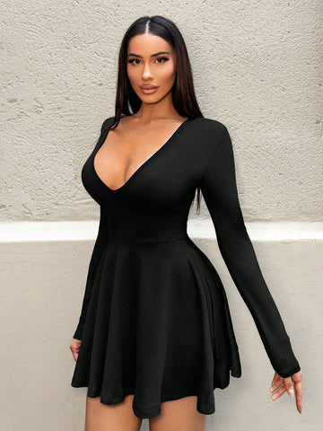 Petite Deep V-Neck Solid Color Long Sleeve Cinched Waist Fitted Dress For Women