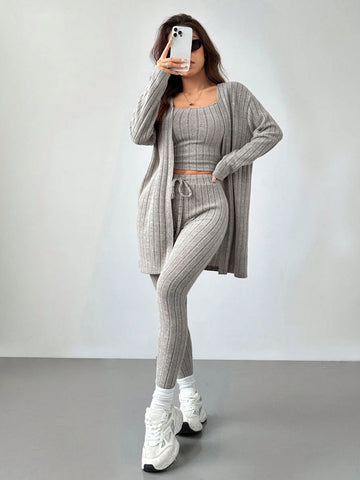 The Three Pieces Set Of Brushed Pit Striped Jacket + Vest + Trousers Is Suitable For Home And Autumn And Winter.