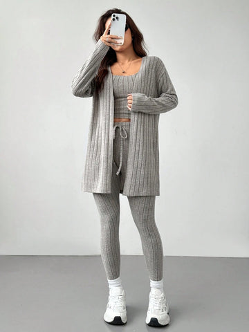 The Three Pieces Set Of Brushed Pit Striped Jacket + Vest + Trousers Is Suitable For Home And Autumn And Winter.