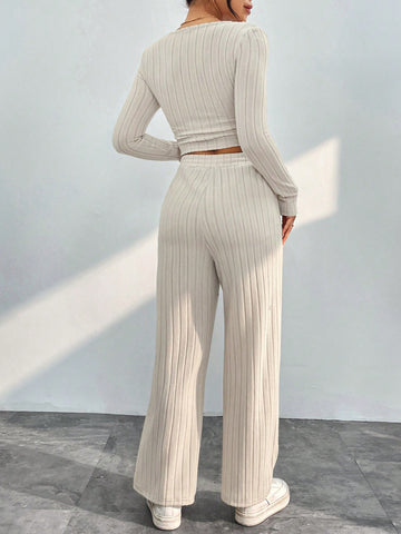 Women'S Mesh Top And Pants Set With Cutout Design