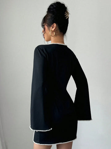 Women's Black Knitted Slim Fit Mini Dress, V-Neck Pearl Decorated Bell Sleeve Cocktail Party Elegant Sexy Short Dress, Suitable For Autumn, Winter And Spring