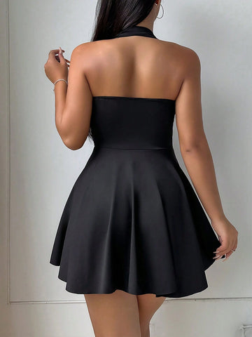 Women's Sexy, Elegant, Generous Halter Neck, Cinched Waist, A-Line Mini Dress With Built-In Saf