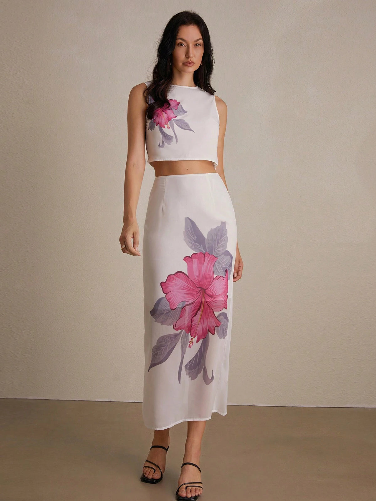 Elegant And Romantic Floral Print Crop Top With High Waist Slimming Long Skirt Women's 2 Piece Set