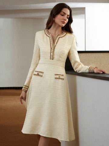 Elegant Luxurious Color-Block Floral Mesh Design V-Neck Loose Long Sleeve Dress