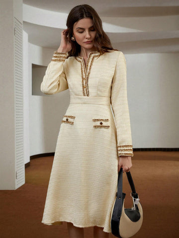 Elegant Luxurious Color-Block Floral Mesh Design V-Neck Loose Long Sleeve Dress