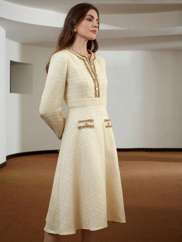 Elegant Luxurious Color-Block Floral Mesh Design V-Neck Loose Long Sleeve Dress