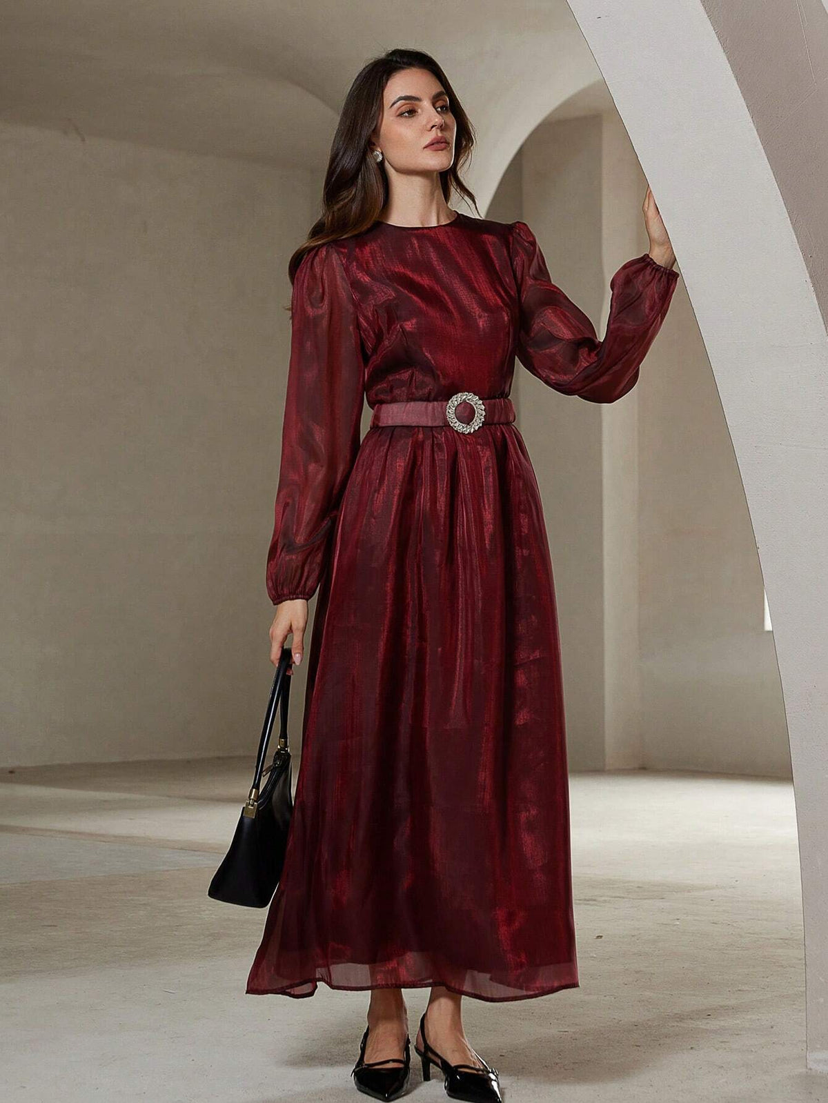 Elegant Solid Color Muse Glossy Metallic Buckle Belt Round Neck Waist Slimming Formal Party