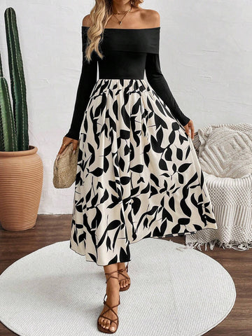 Fitted Off-Shoulder Splice Printed Long Sleeve Knit Dress
