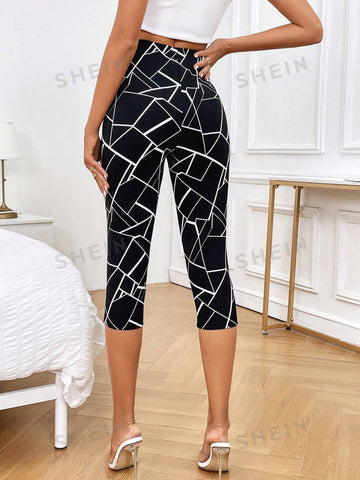 Privé Geo Print Capri Leggings