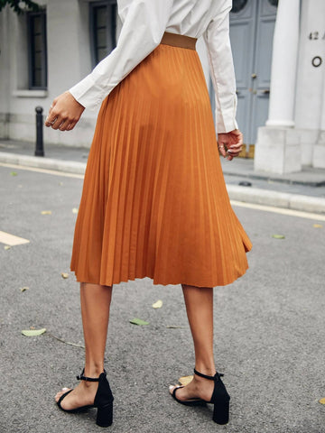 Privé High Waist Pleated Skirt