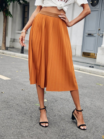 Privé High Waist Pleated Skirt