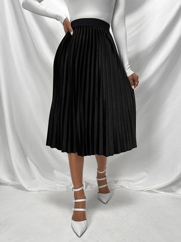 Privé High Waist Velvet Pleated Skirt