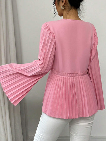 Privé Ladies Elegant Solid Color Pleated Bell Sleeve Blouse, Autumn