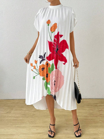 Ladies' Floral Print Dress With Pleated Details Throughout