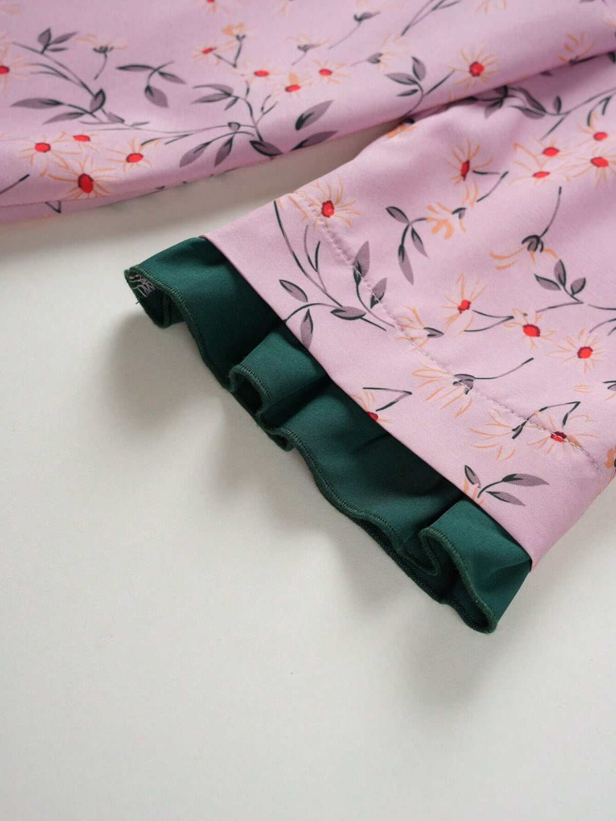 Privé Ladies Random Print Tie-Up Collar Contrast Trim Floral Casual Shirt