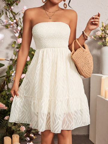 Ladies' Strapless Dress With Textured Surface