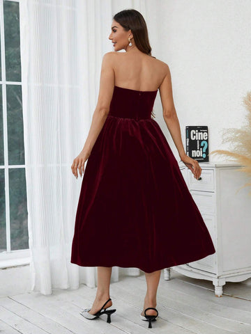 Ladies' Velvet Strapless Dress With Diamond And Printed Design