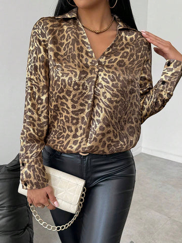 Privé Leopard Print Front Button-Up Turndown Collar Long Sleeve Gold Foil Shirt