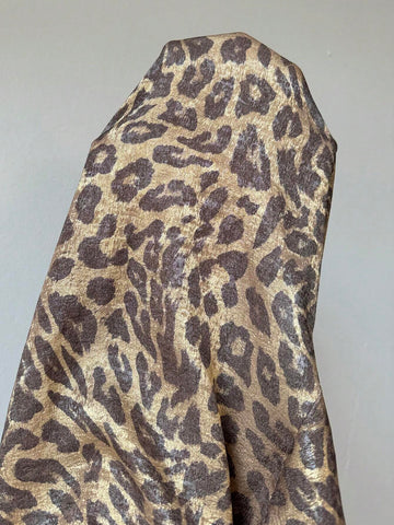 Privé Leopard Print Front Button-Up Turndown Collar Long Sleeve Gold Foil Shirt