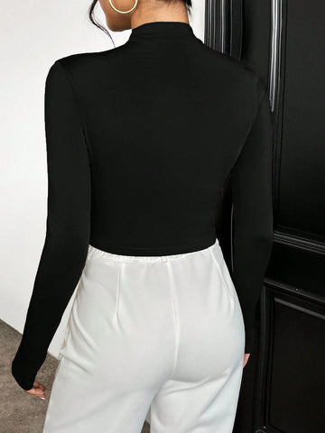 Mock Neck Wrap Hem Crop Tee