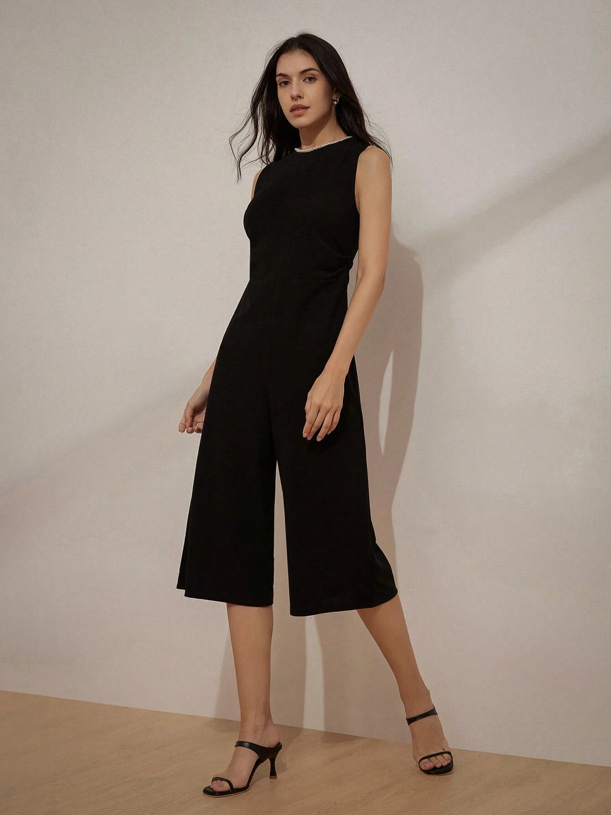 Pearl Embellished Sleeveless Round Neck Jumpsuit, High-End Fashionable And Versatile For Commuting