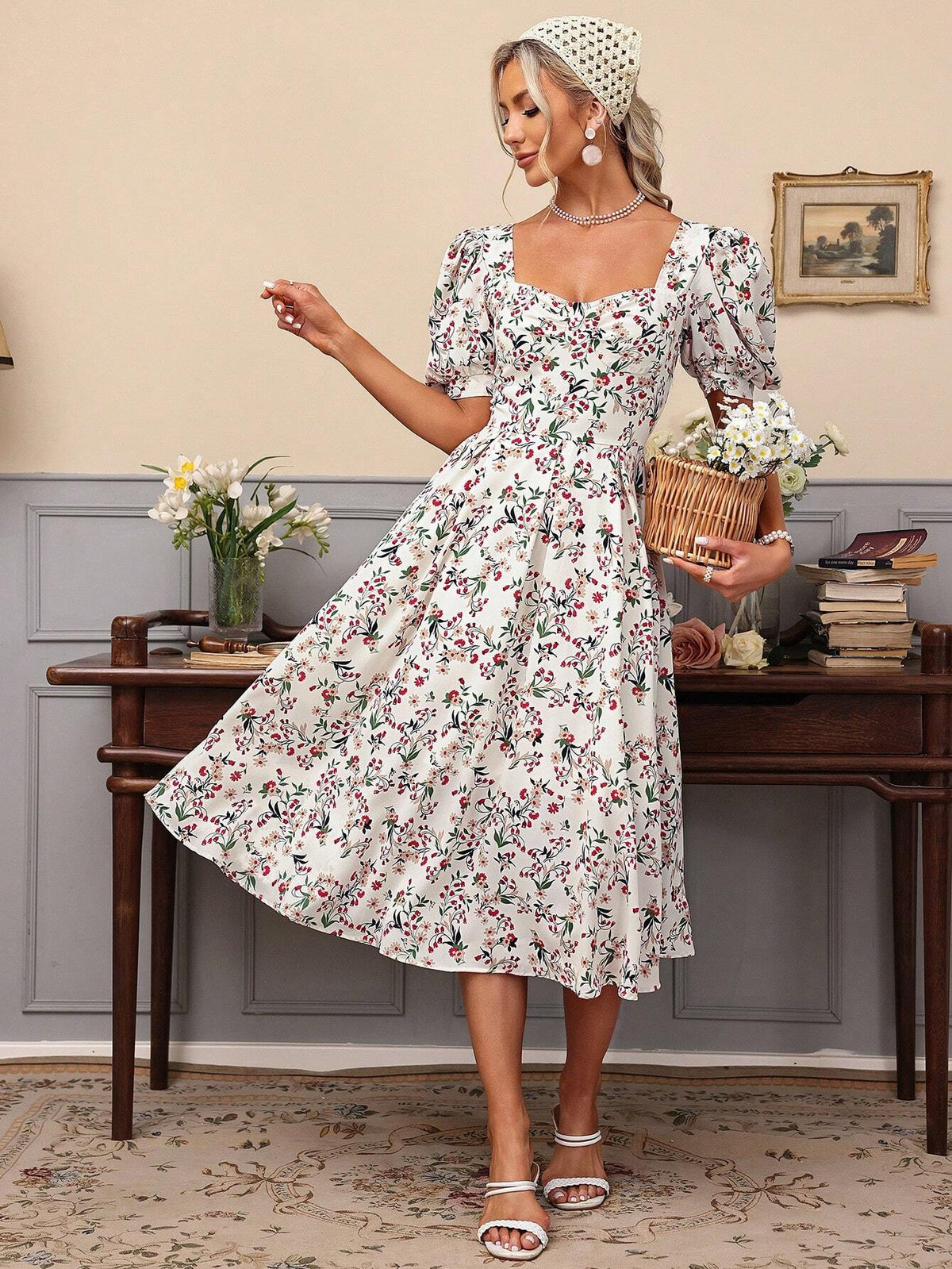 Random Printed Short Sleeve Dress With Sweetheart Neckline