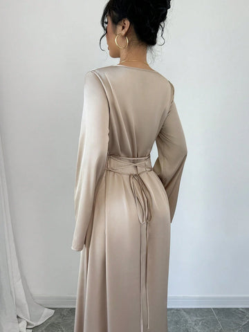 Sexy Waist Cinched Round Neck Long Sleeve Fitted Dress