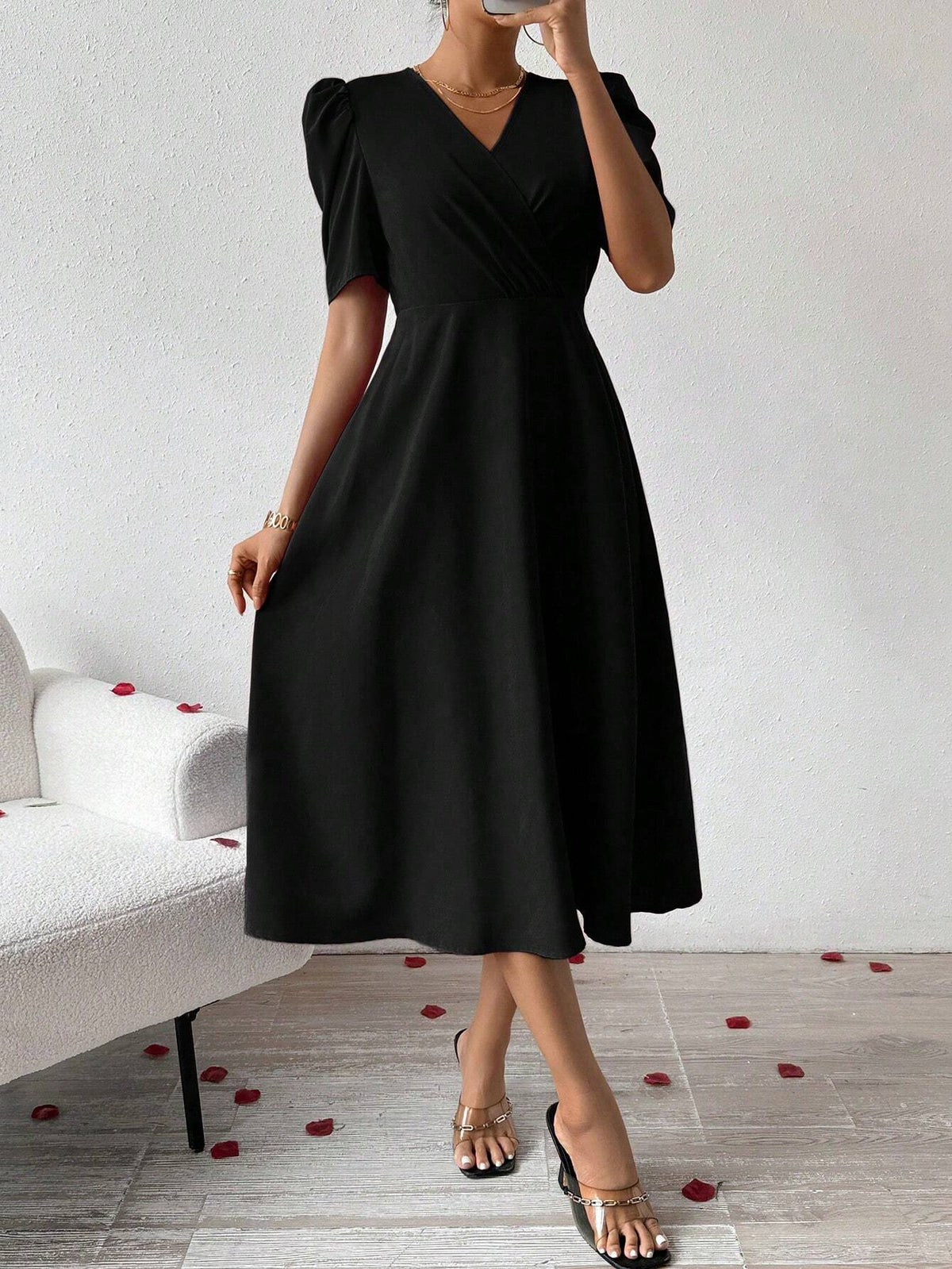Solid Color V-Neck Elastic Waist Casual Dress