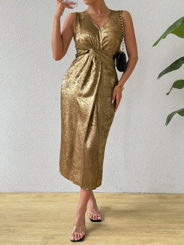 Solid Color V-Neck Sleeveless Dress