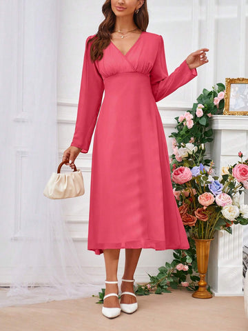 Solid Color V-Neck Waist-Hugging Long Sleeve Dress