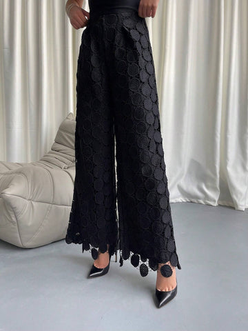 Privé Solid Color Wide Leg Pants With Design Sense