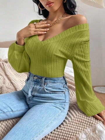 Privé Solid Lantern Sleeve V Neck Rib-knit Tee