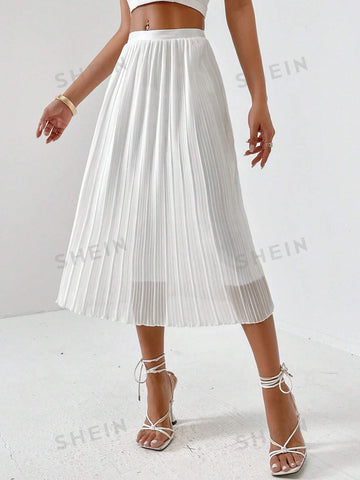 Privé Solid Pleated Hem Skirt