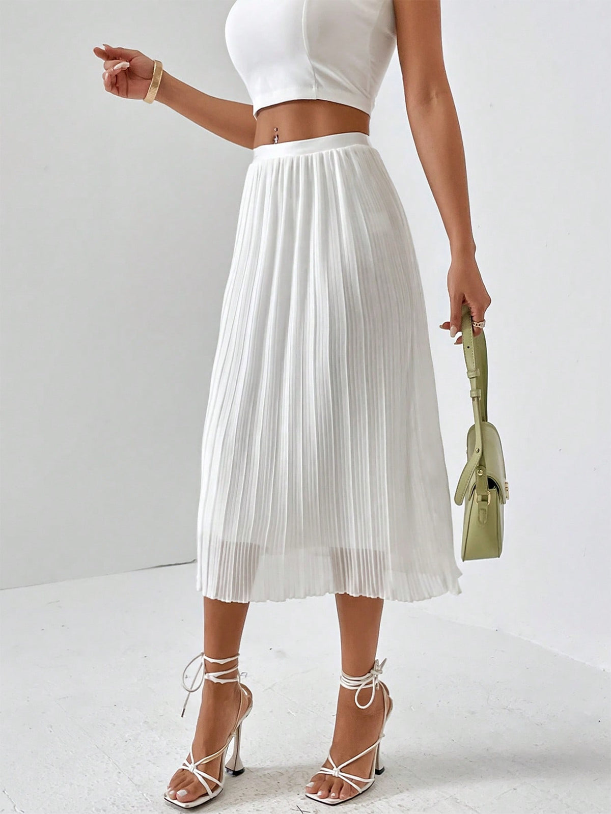 Privé Solid Pleated Hem Skirt